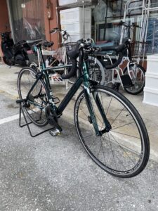 自転車 ロードバイク FUJI